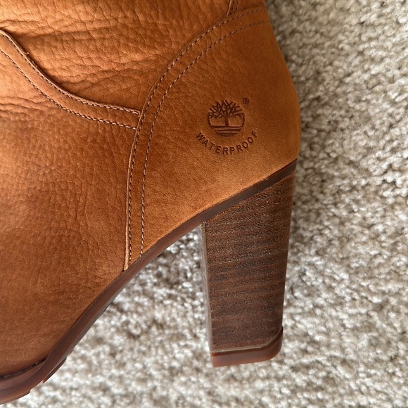 Timberland Boots - Picture 2 of 6